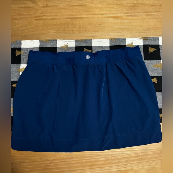 GAIAM | Athletic Skort - Picture 2 of 2